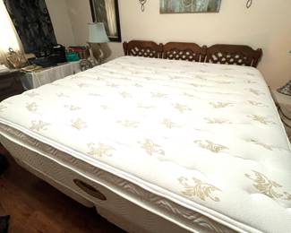 King Size Mattress Set by Simmons - Beautyrest Exeptionale