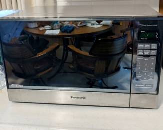 Nice clean line Panasonic microwave