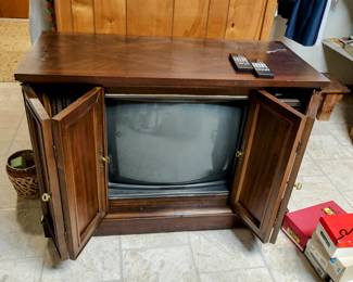 What can you make with me?!?!?
Dog Bed?! Cat Home?!? Pinterest search Old TV floor cabinets!