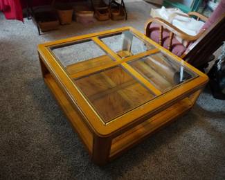 glass top cocktail table