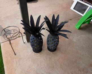 pineapple porch decor, plant stand
