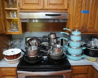 pots and pans, bake ware