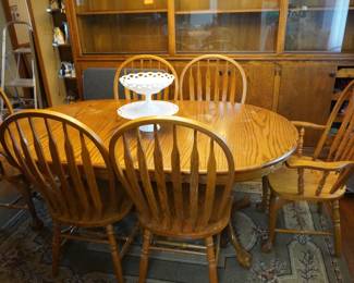 table and chairs