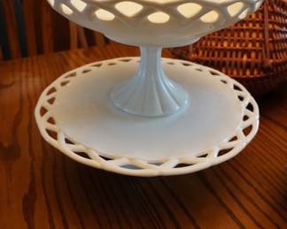 cake plate, fruit bowl