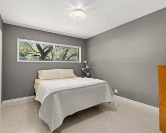 bedroom lamp