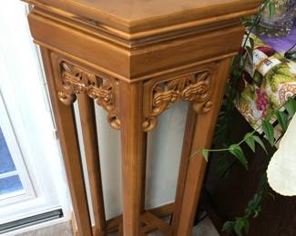 Vietnamese plant or vase stand