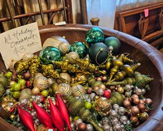 Holiday items