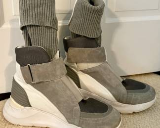 Differio High Top Boots