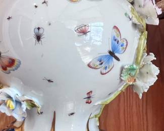 Sevres porcelain hand painted Vase with Parrott on top - 19th century, 16" tall