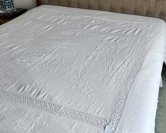 King size linen and bedding