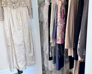 CLOTHING WAS STILL HANGING WITH THE DRY CLEANER BAGS ON THEM! PRESTIGE CONDITION. MOST CLOTHING IS LARGE AND XLARGEL SOME MEDIUMS ALL IN GREAT SHAPE. BRANDS LIKE RALPH LAUREN, CHRISTIAN DIOR, ST. JOHNS, NEIMAN MARCUS, NORDSTROMS, ESKANDAR, SO MANY MORE! ... SILK, LINEN, LEATHER