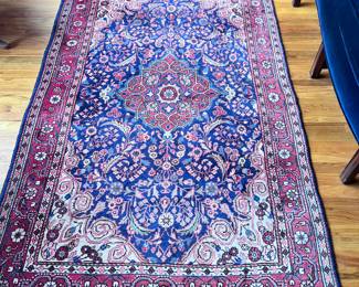 Antique oriental rug 4.5' x 7'
