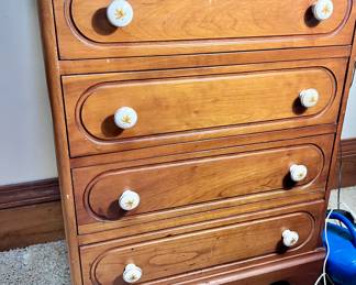 4 drawer chest
