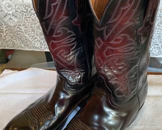 Lucchese Boots size 10 E