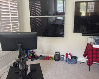 multiple flat screen TVs for sale