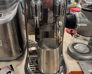 Nespresso Creatista plus espresso machine