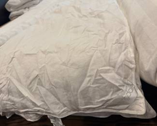 bloomindales duvet insert - 2 available 