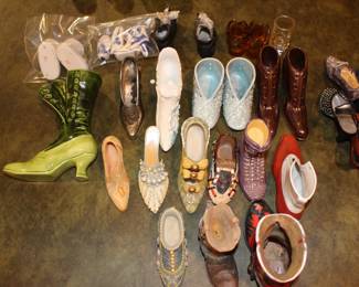 Mini shoes in glass and fabric