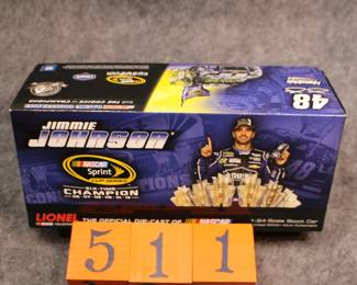 Jimmie Johnson 2013 Lowes Champion nascar 1:24