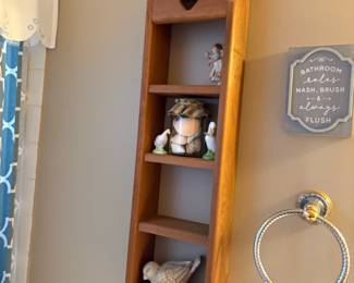 . . . cute shelf