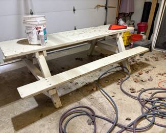 . . . great picnic table