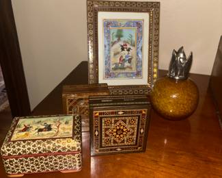 Decorative accessories