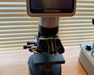 PentaView LCD Digital Microscope