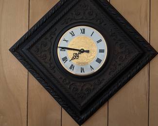 Picture 1 of 2
Vintage Wall Clock