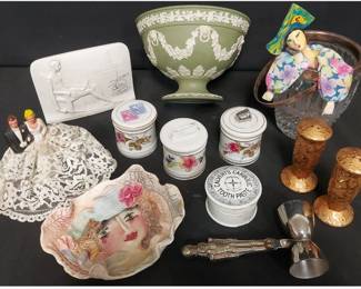 Variety of Vintage items