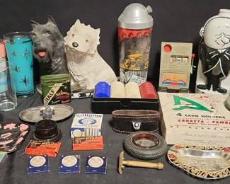 A Variety of Vintage and MCM items
