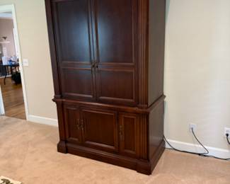 Free ! Person claiming must take responsibility for the muscle to move/load. 