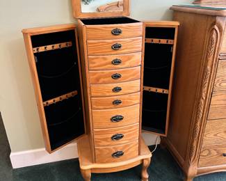 #77 - $150 - Jewelry chest pine wood (not your usual lesser end) 17wx14dx42t