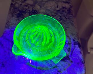 Uranium/ Vaseline glass juicer