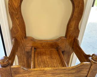 #10 - $ 120 - Oak hall tree bought in Dallas 22wx14dx80t