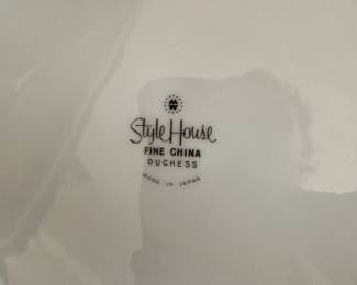 #64 - $150 - Style House "Duchess" china set