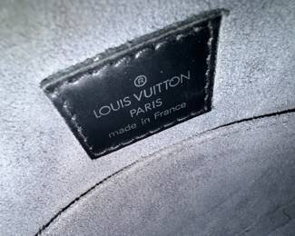 Louis Vuitton Authentic LV Epi collection vintage - very good condition $895
