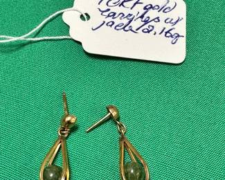 #114 - $50 - 10kt gold earrings dangling with jade 3gr