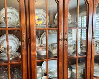 #52 - $650 - American drew china cabinet 64wx19dx88t from 1982