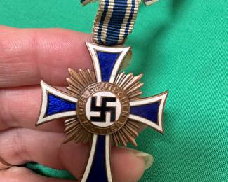#128 - $ 175 - State decoration for bearing 4 -5 Bronze