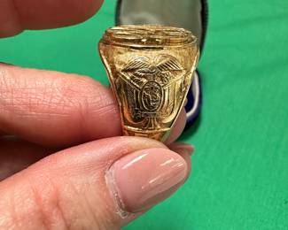 #102 - $970 - 14kt gold men ring size 13 Retirement ring 1951-1969 Emile 38.94 - from Standard fruits