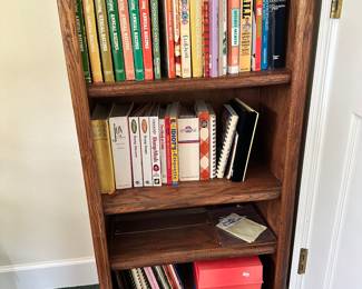 #97 - $58 - Bookcase oak vintage 4 shelves adjustable 24wx12dx48t