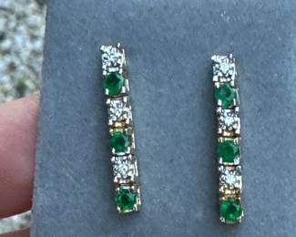 Emerald & diamonds dangling bar earrings on 14kt dangling yellow gold 2.7 grams. $375