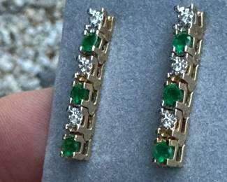 Emerald & diamonds dangling bar earrings on 14kt dangling yellow gold 2.7 grams. $375
