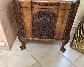 #3 - $ 400 - Rare carved box Art deco period 17wx12dx18t