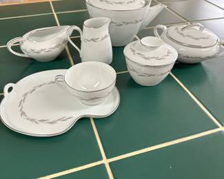 #121 - $200 - Vintage Noritake Graywood China, active pattern 1959 -1971 - 112 pieces