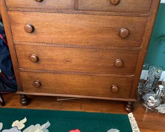 #50 - $450 - Early American chest drawers - 5 drawers - restored in excellent condition 40wx20dx41t