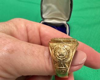 #102 - $970 - 14kt gold men ring size 13 Retirement ring 1951-1969 Emile 38.94 - from Standard fruits