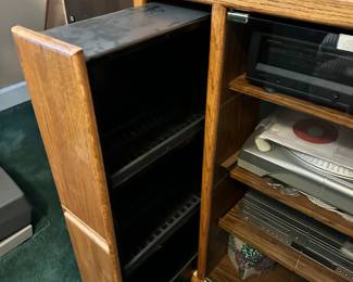 #86 - $150 - Oak audio media cabinet with side tall drawers 39wx21dx67t