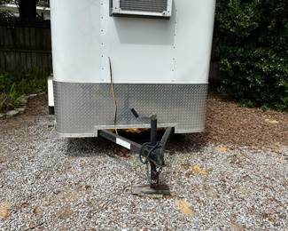 #99 - $1500 - Trailer 2013 enclosed LARK - AC unit - 950lbs Model VT612SA