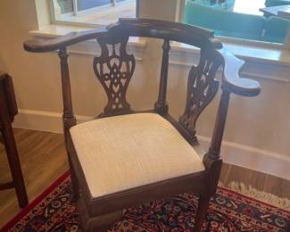 Henkel Harris Chippendale style mahogany corner chair